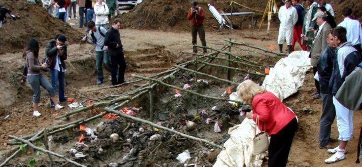 Srebrenica Genocide Bosnia Herzegovina July 15 1995 Devastating   Srebrenica Genocide Bosnia Herzegovina July 15 1995 713x330 