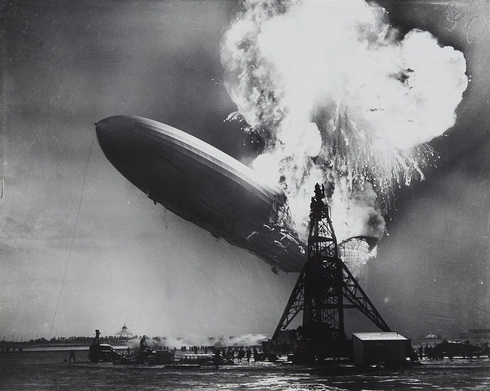 The German airship (zeppelin) Hindenburg on fire at the mooring mast at Lakehurst New Jersey, United States of America, 6 May 1937. Ballast